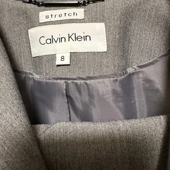 CALVIN KLEIN SUIT SET - Picture 3 of 4